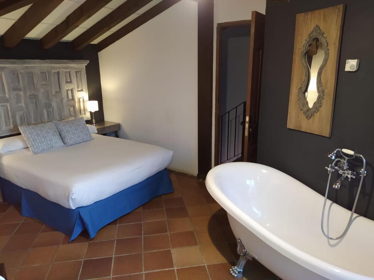 Spa La Cueva Del Agua Hita ภายนอก รูปภาพ