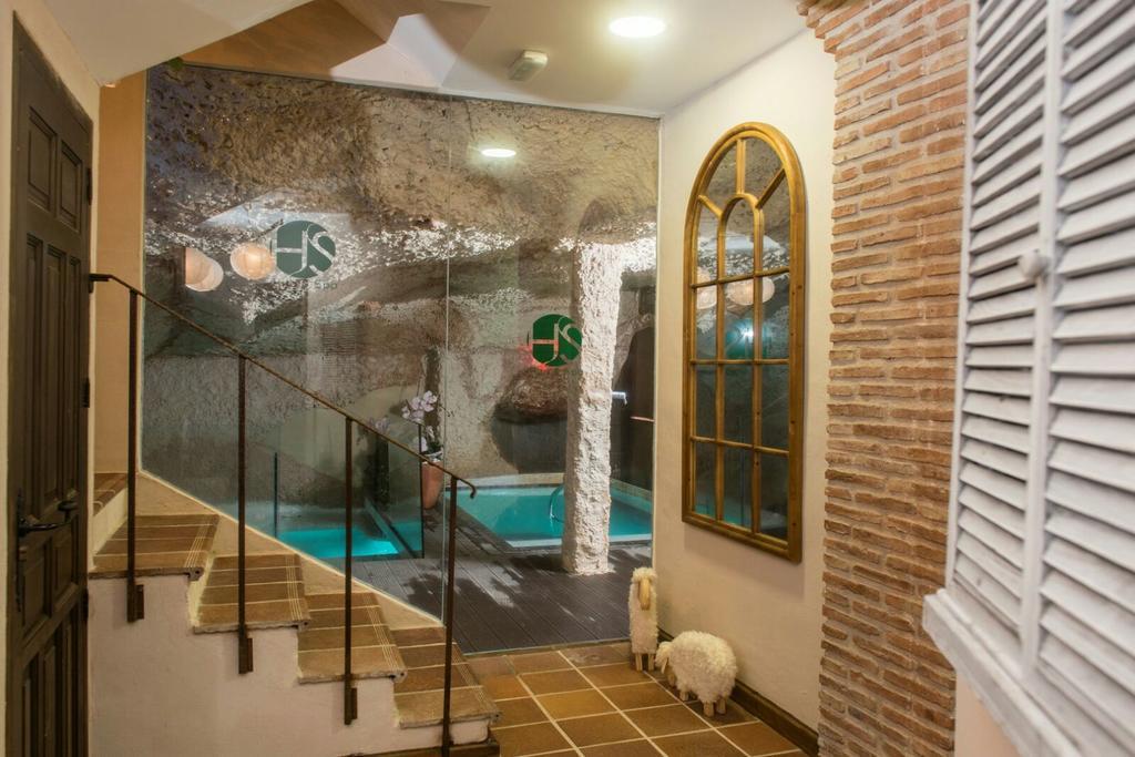 Spa La Cueva Del Agua Hita ภายนอก รูปภาพ