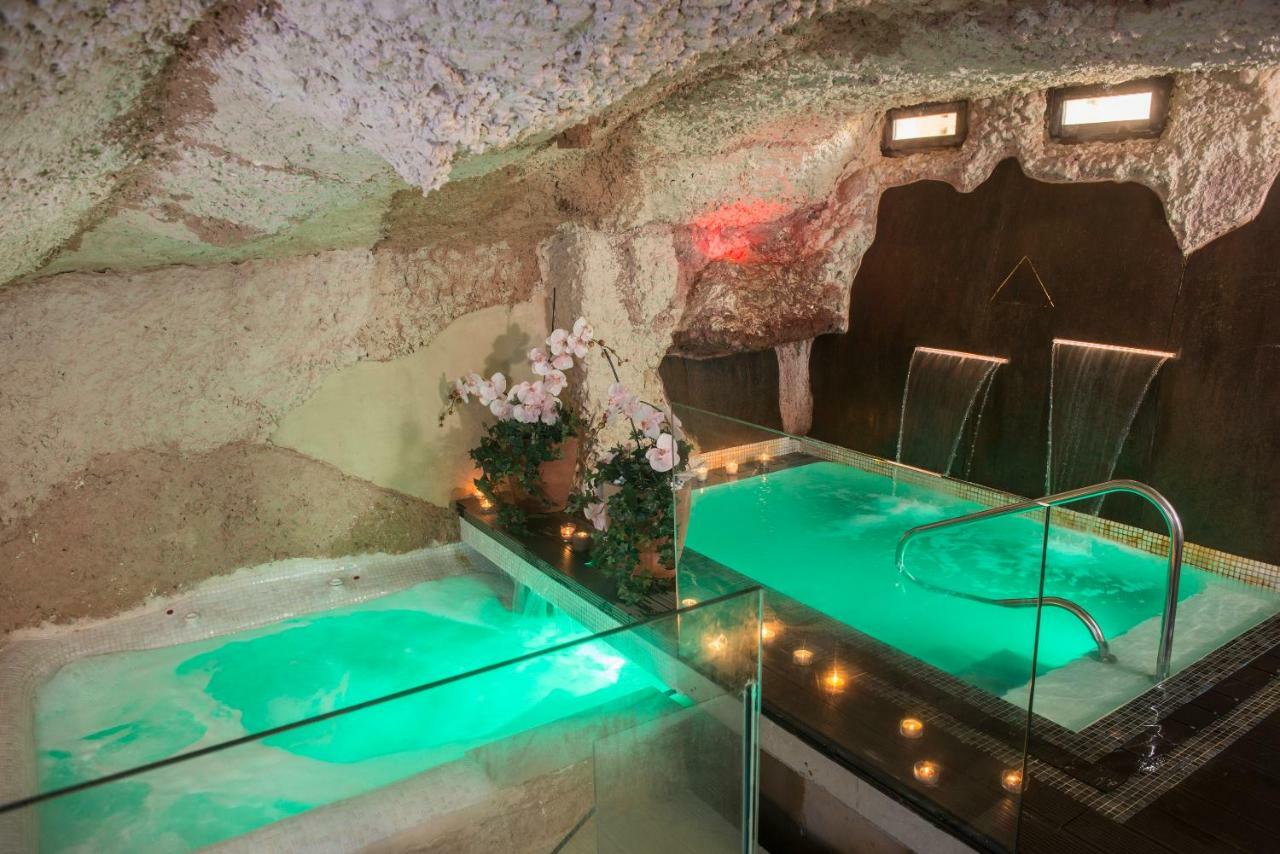 Spa La Cueva Del Agua Hita ภายนอก รูปภาพ